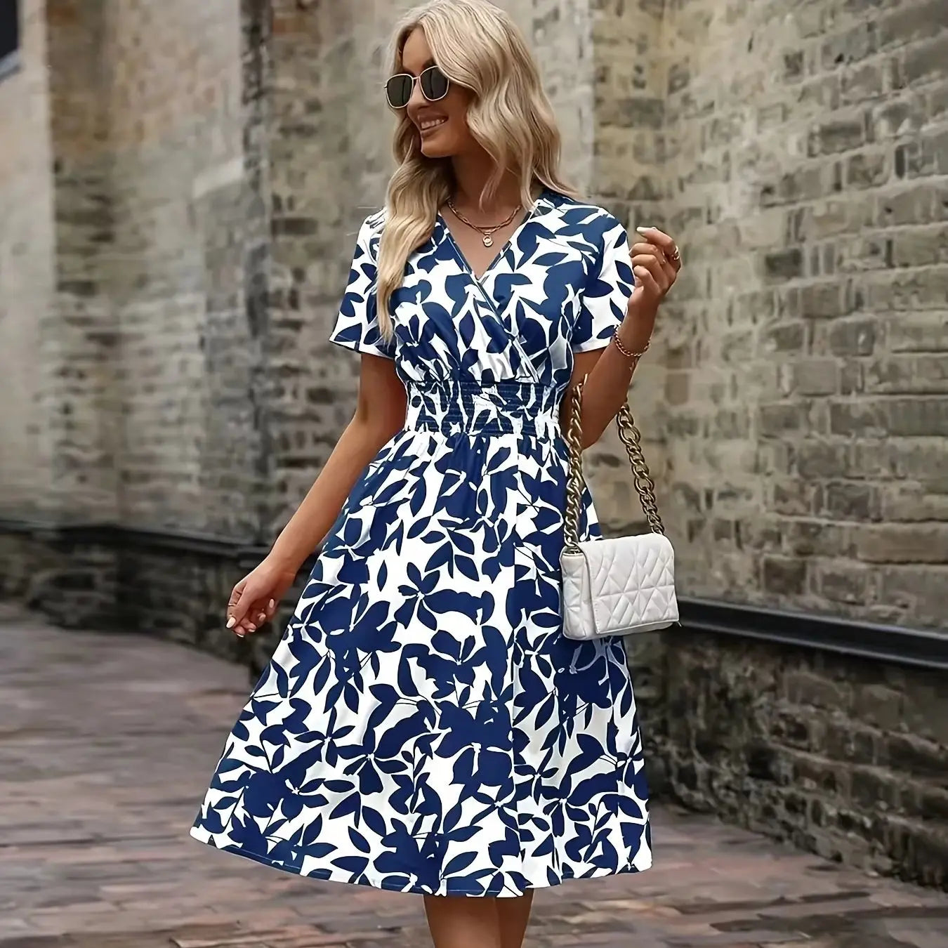 VerdeCharm Floral V-Neck Dress